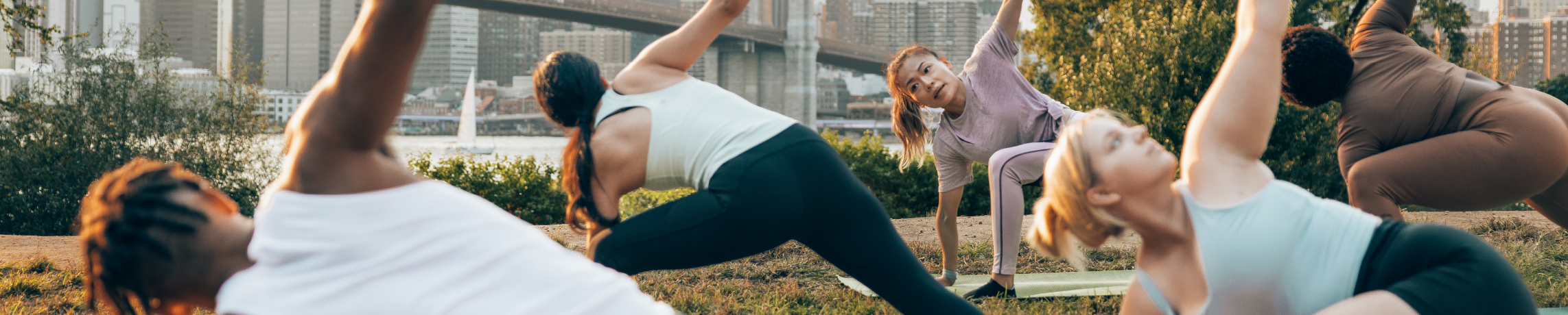 yoga-in-park-tall