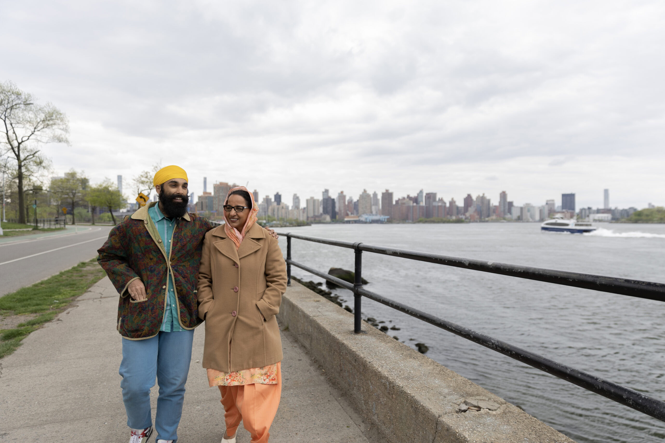 Seniors in New York discussing their MetroPlusHealth Medicare UltraCare (HMO D-SNP) Plan benefits with a healthcare provider.